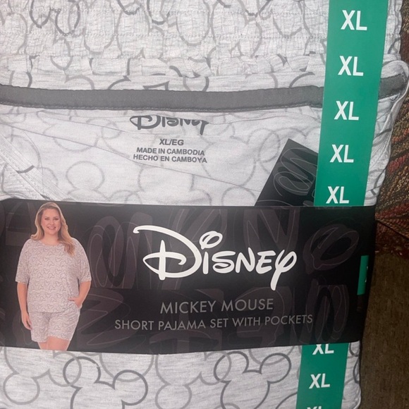 Disney Other - Disney Gray Mickey Mouse Lounge Set XL